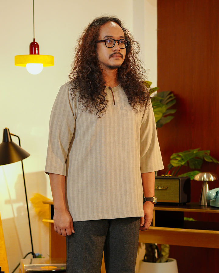 Kurta Tajur - Khakis