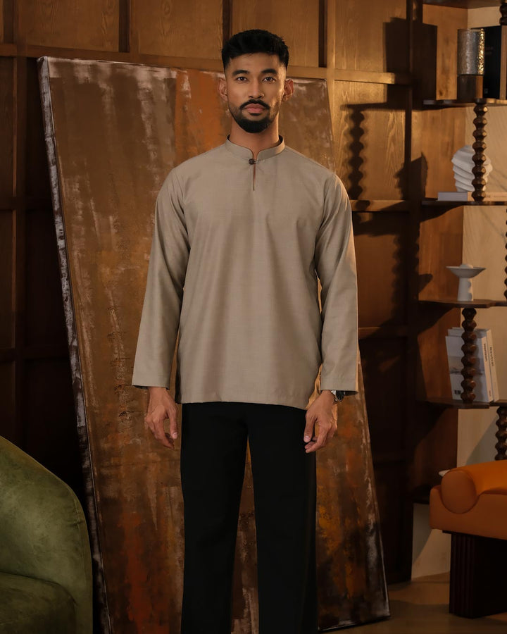 Kurta Sena - Khakis