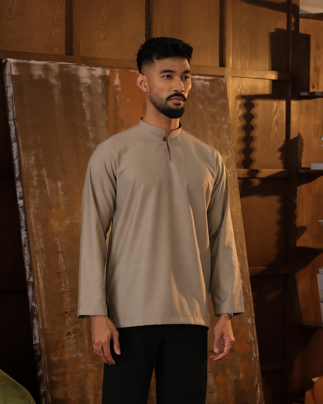 Kurta Sena - Khakis