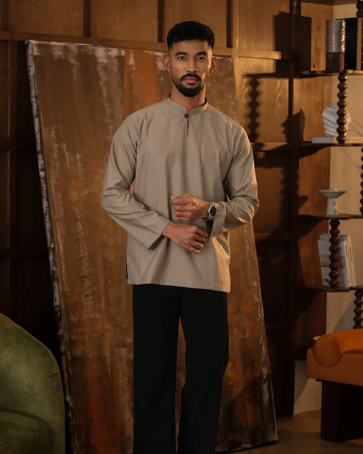 Kurta Sena - Khakis