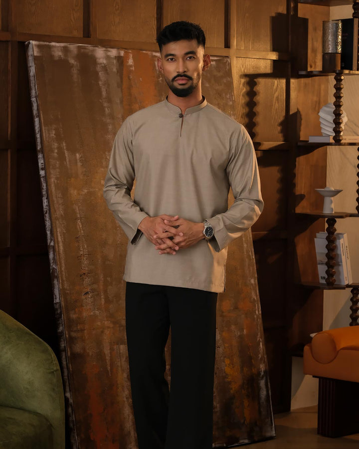 Kurta Sena - Khakis