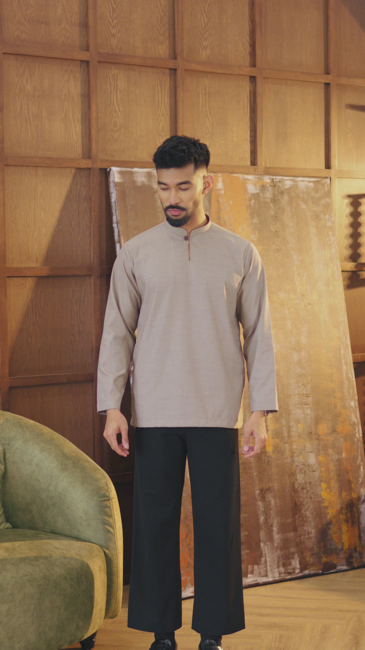 Kurta Sena - Khakis