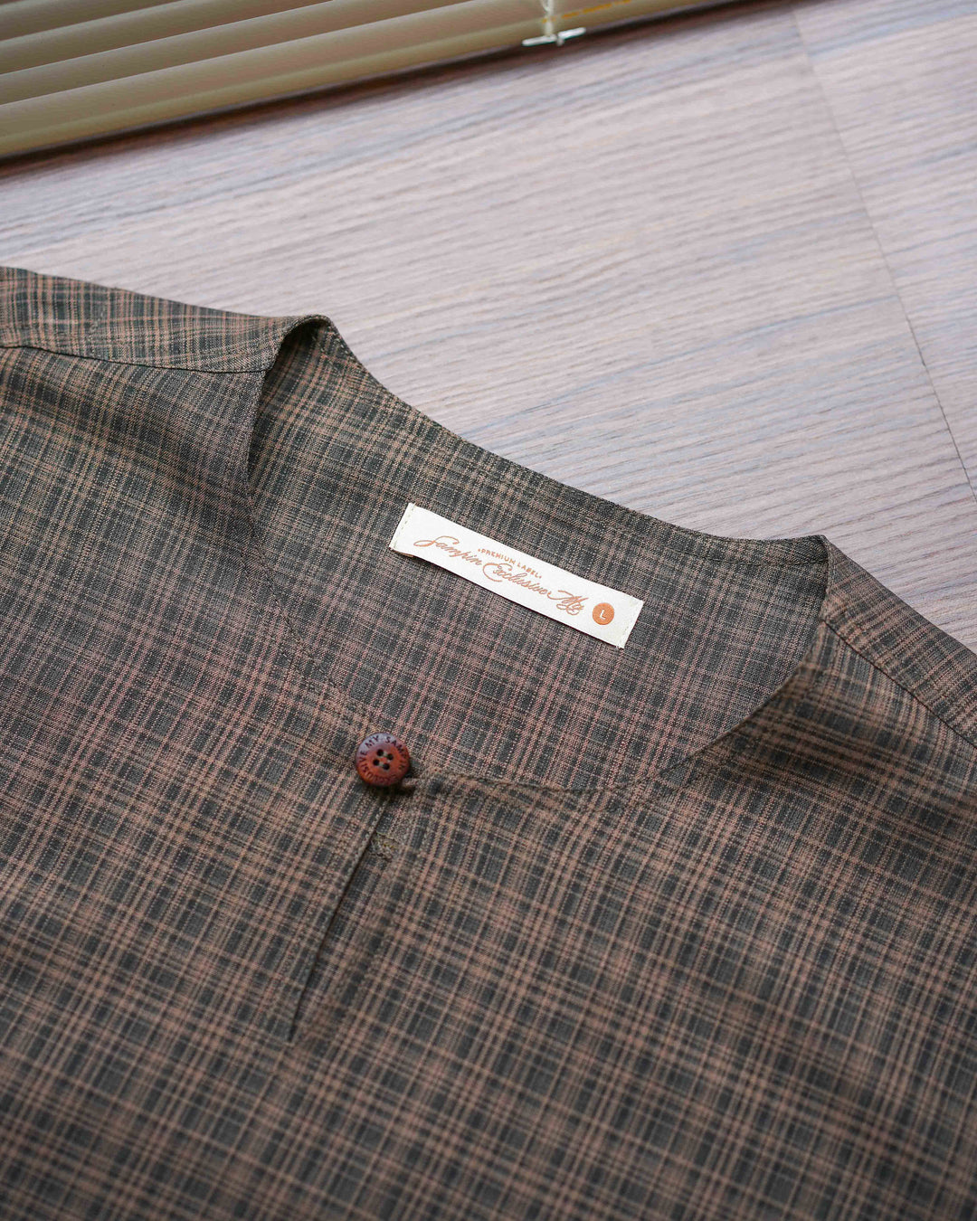 Kurta Tera - Rich Brown