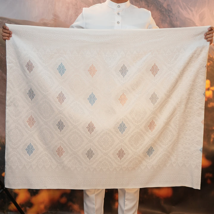 Sampin Eleanor 840 - Offwhite Silver & Mix Colour