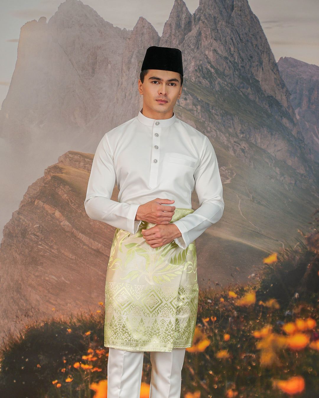 Teratai Instant Sampin Adult - Offwhite & Soft Green