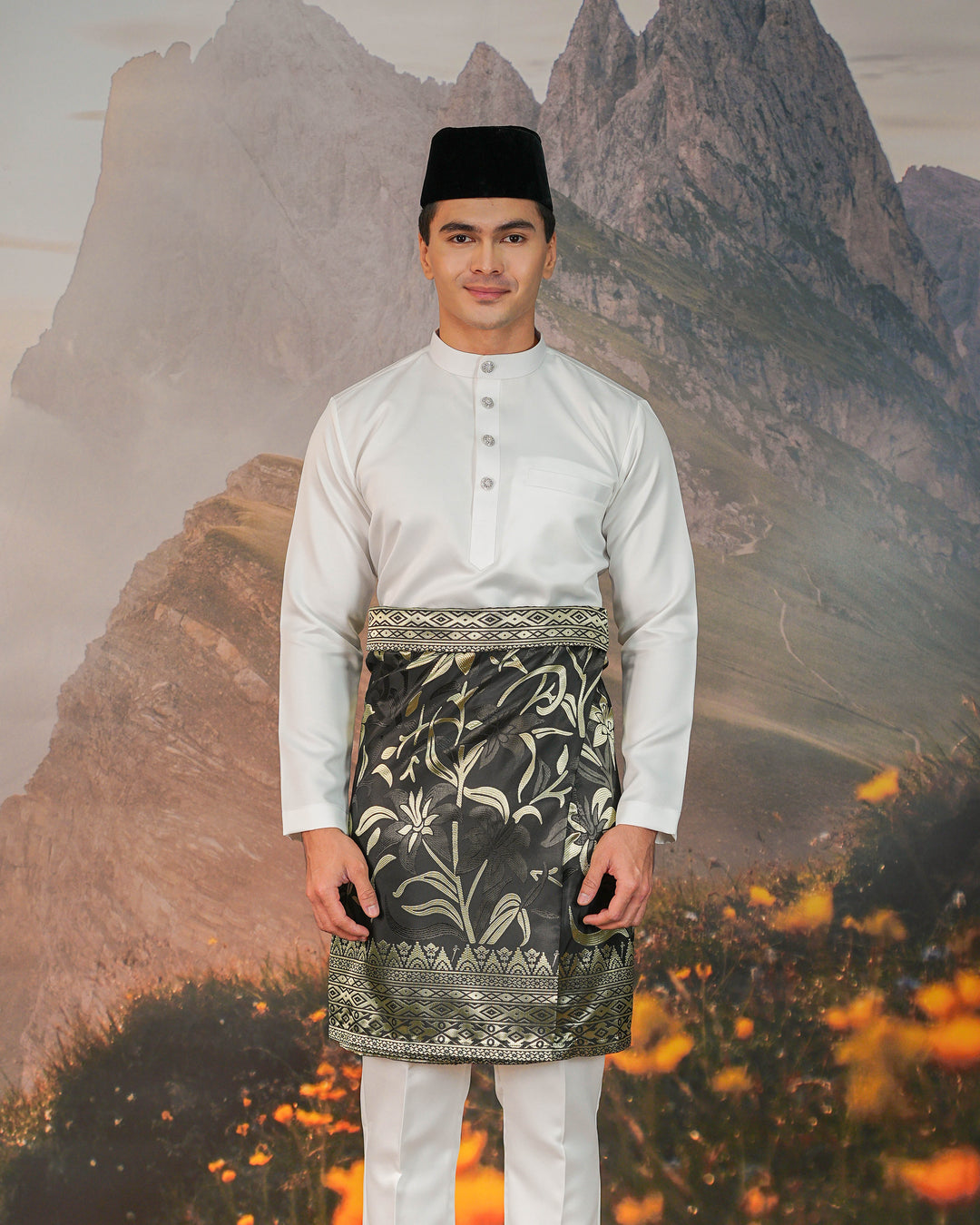 Cenderawasih Instant Sampin Adult - Black & Gold