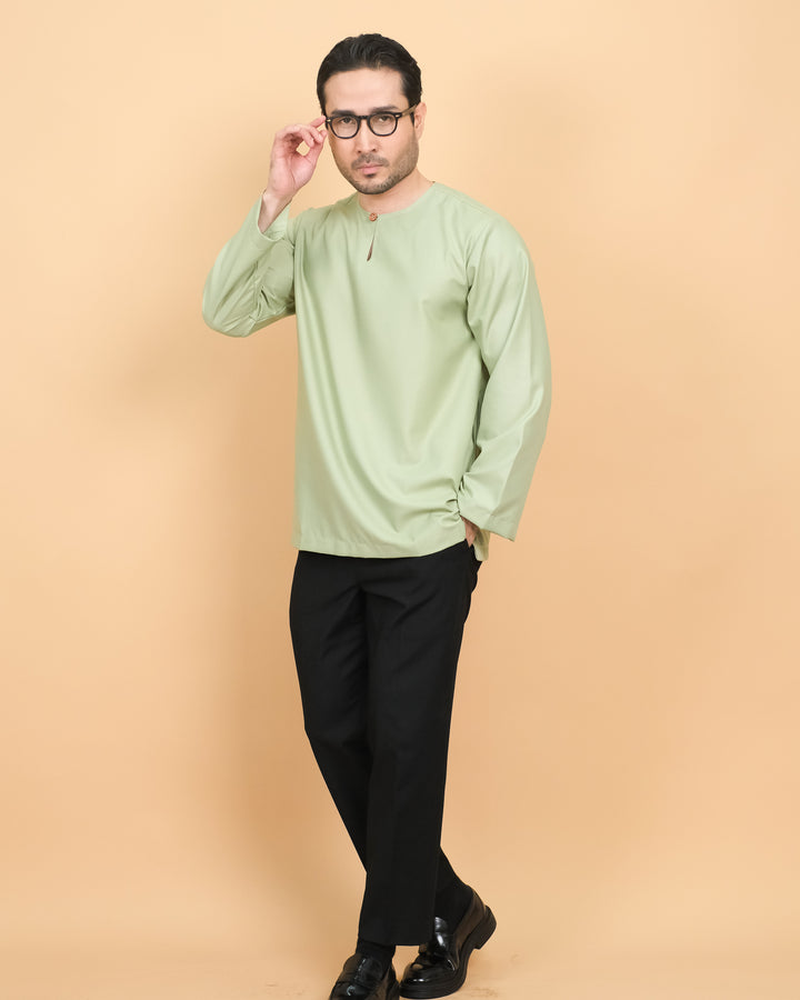 Kurta Malek - Sage Green