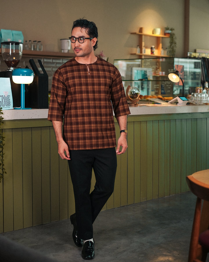 Kurta Larik Pelikat - Brown