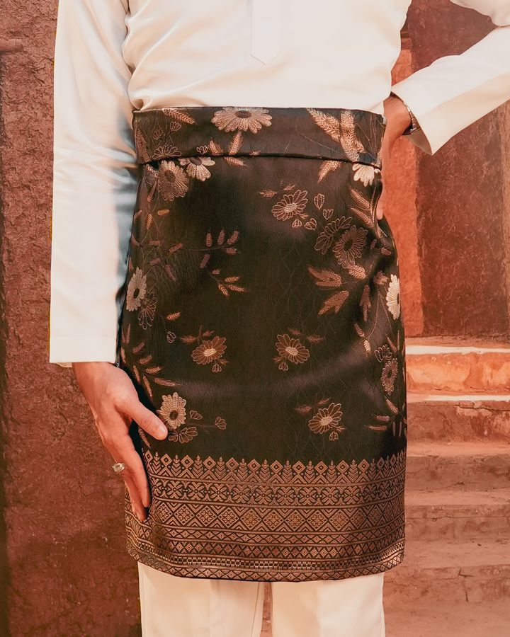 Seri Kenanga Original Sampin Adult - Black & Gold