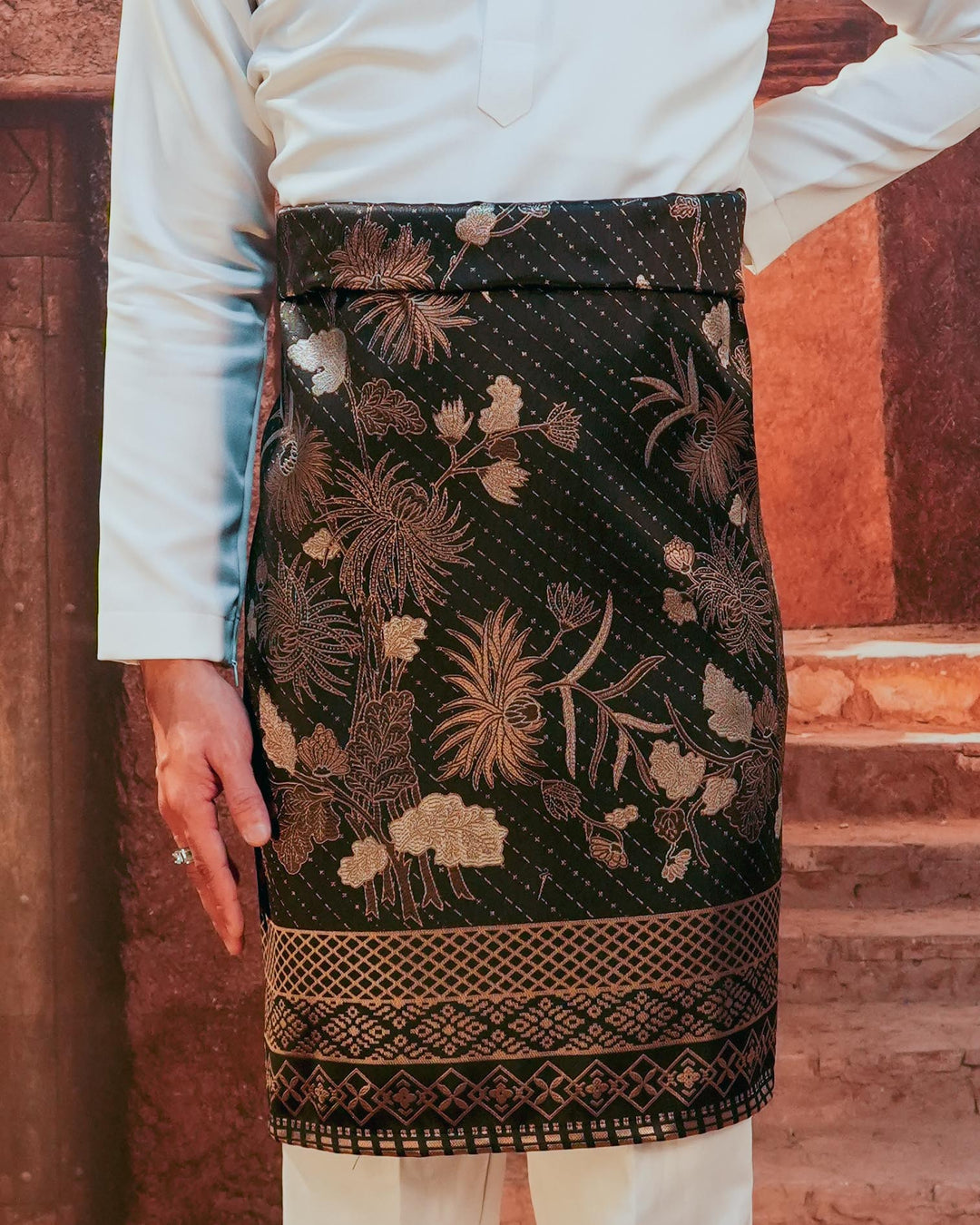 Purnama Original Sampin Adult - Black & Gold - SampinExclusiveMy
