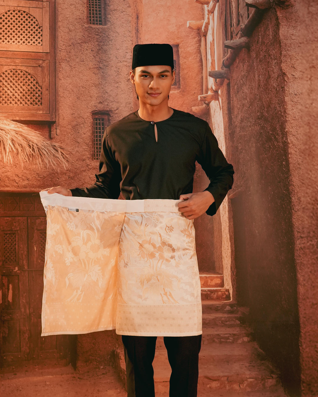 Bunga Raya Instant Sampin Adult - Offwhite & Gold