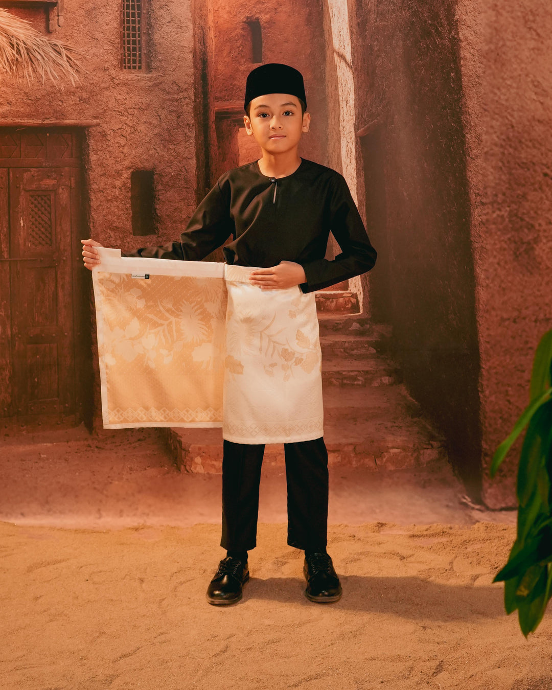 Purnama Instant Sampin Kid - Offwhite & Gold