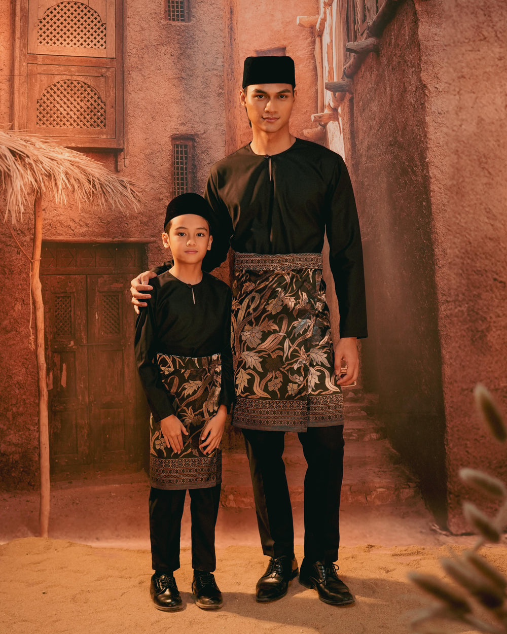 Anyaman Lestari Instant Sampin Adult - Black & Gold - SampinExclusiveMy