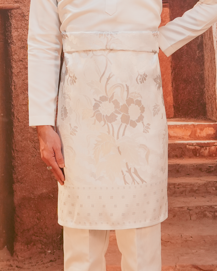 Bunga Raya Original Sampin Adult - Offwhite & Silver