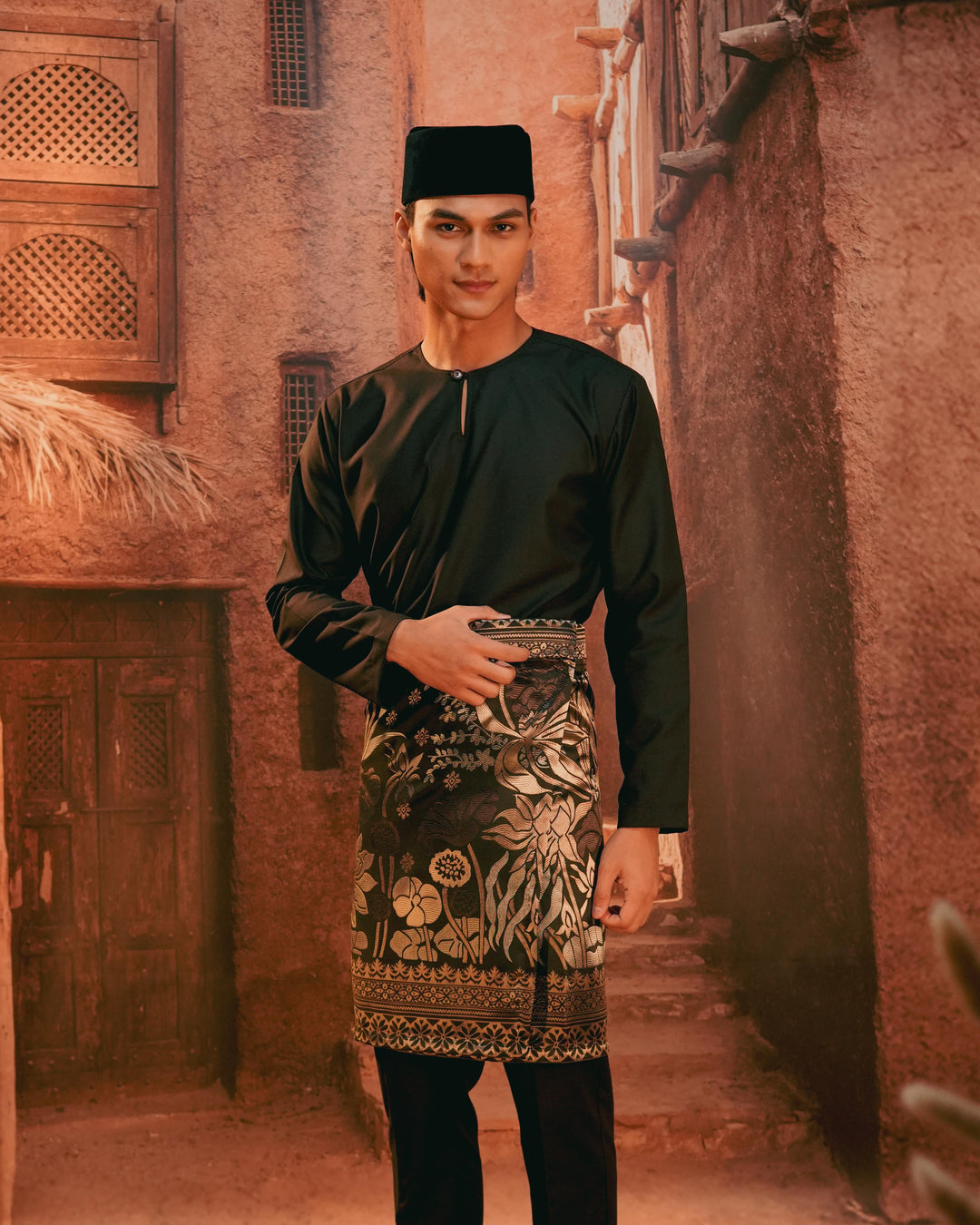 Rimba Hijau Instant Sampin Adult - Black & Gold