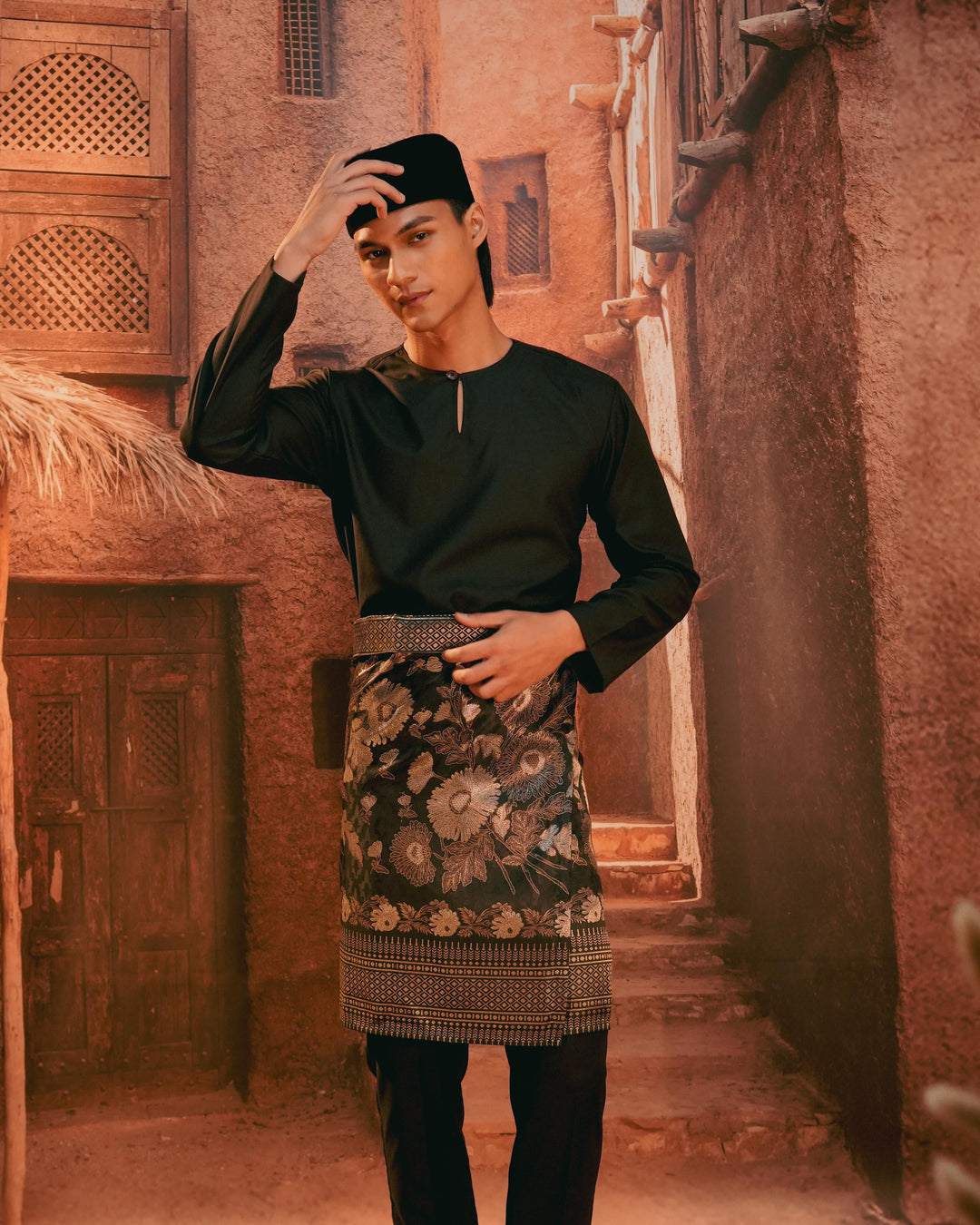 Kekwa Warisan Instant Sampin Adult - Black & Gold