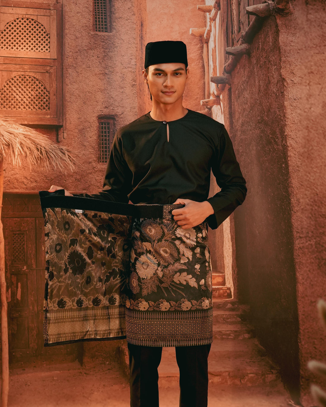 Kekwa Warisan Instant Sampin Adult - Black & Gold