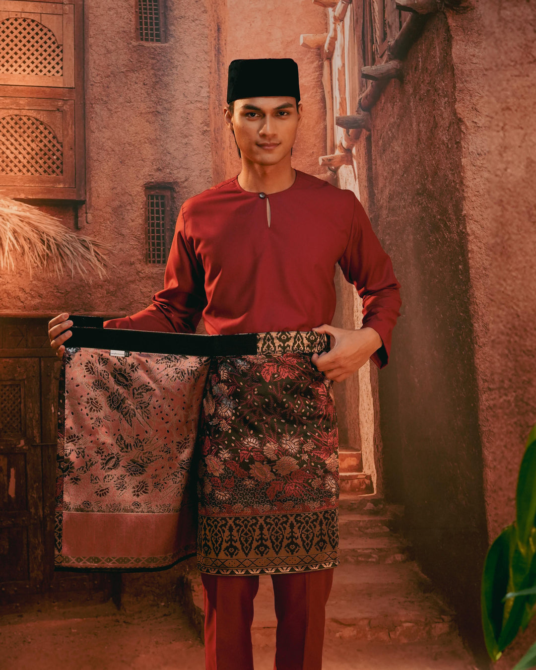 Seri Istana Instant Sampin Adult - Maroon & Gold