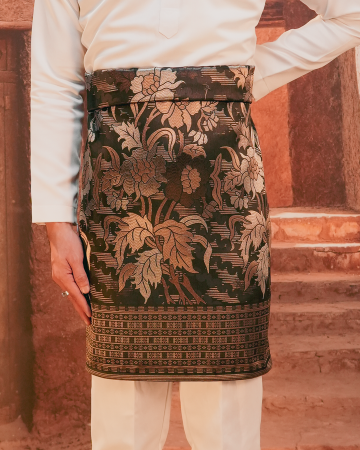 Bunga Raya Original Sampin Adult - Black & Gold