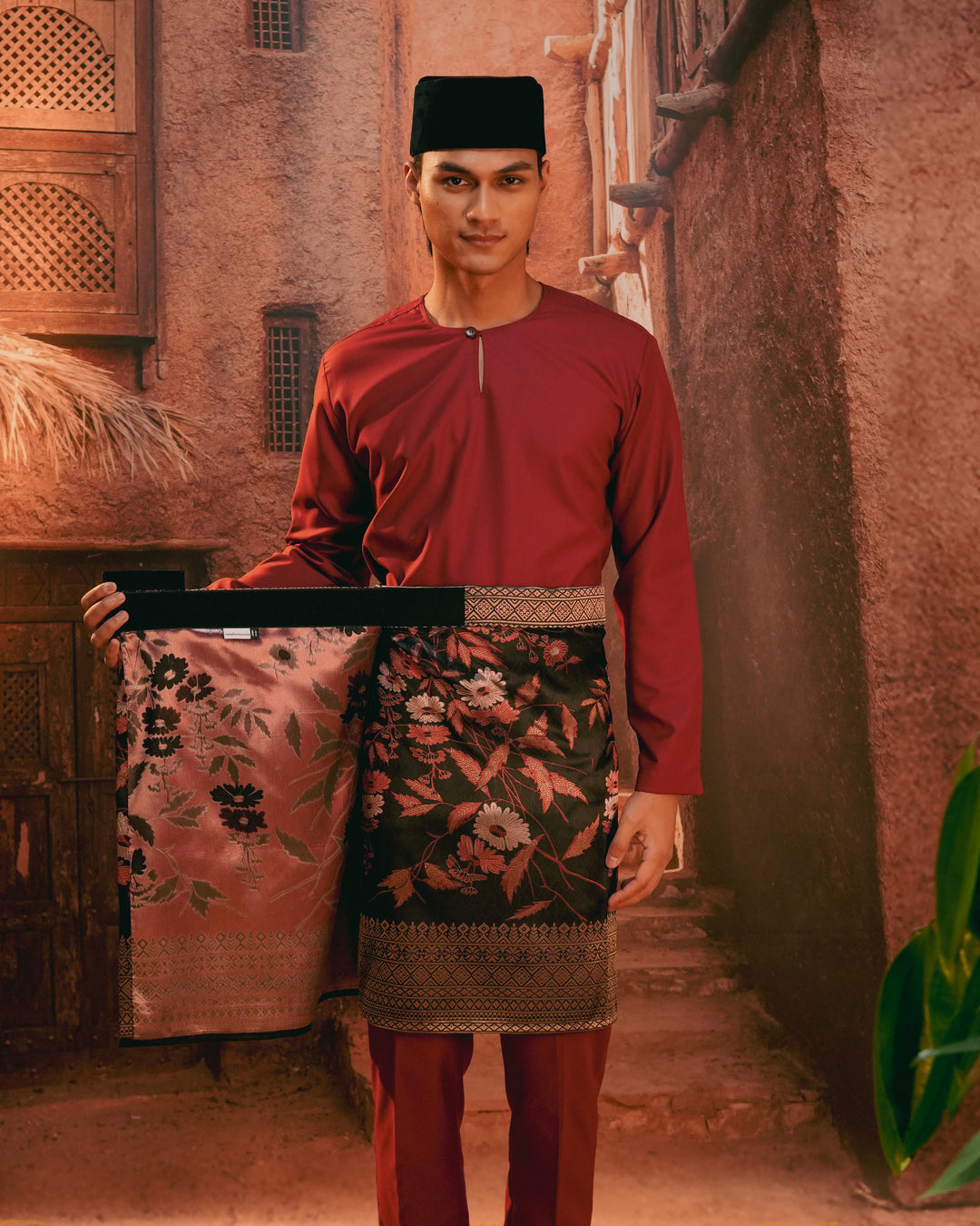 Seri Kenanga Instant Sampin Adult - Maroon & Gold