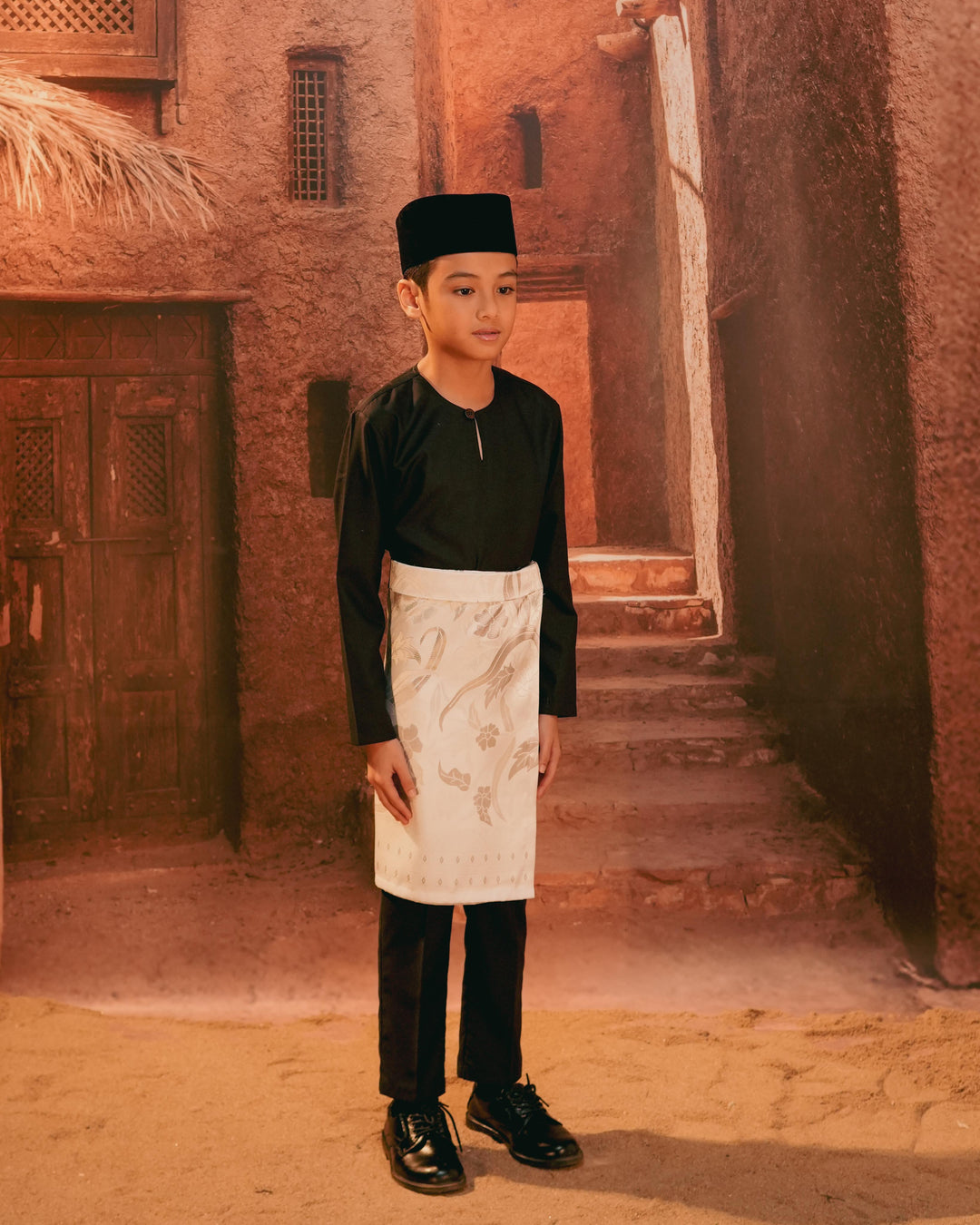 Anyaman Lestari Instant Sampin Kid - Offwhite & Silver