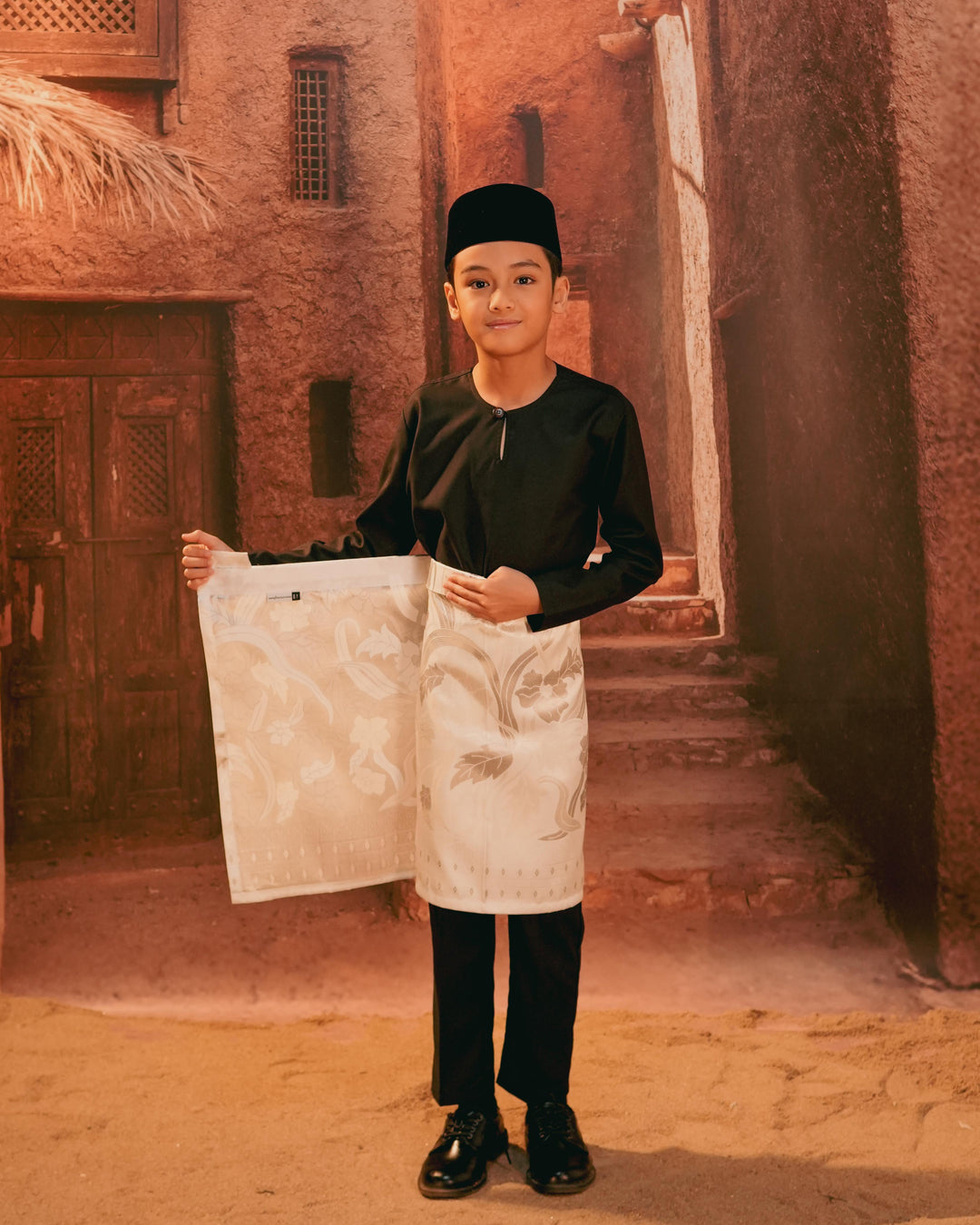 Anyaman Lestari Instant Sampin Kid - Offwhite & Silver