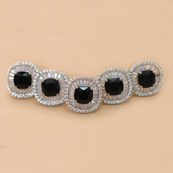 Butang zircon Tuah - Black